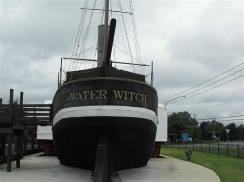 U s navy ship water witch